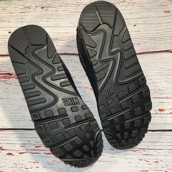 ‘Air Max 90 Essential 'Black Gold'
10 US M | Used | No Box | Des.Tinker Hatfield - Picture 8 of 10